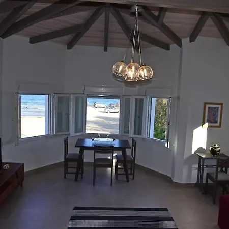 Apartment Clio παραθαλάσσια στις αλυκές βόλου παπαδάκου 11 Volos