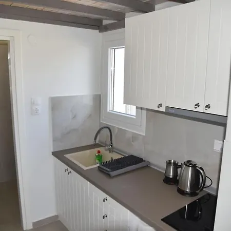 Apartment Clio παραθαλάσσια στις αλυκές βόλου παπαδάκου 11 Volos