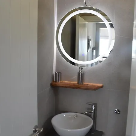 Apartment Clio παραθαλάσσια στις αλυκές βόλου παπαδάκου 11 Volos