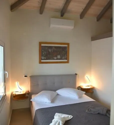 Clio παραθαλάσσια στις αλυκές βόλου παπαδάκου 11