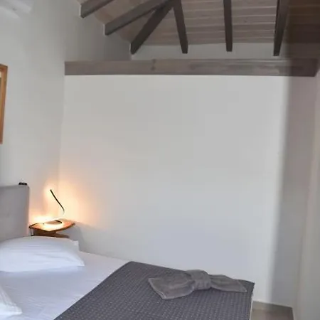 Apartamento Clio παραθαλάσσια στις αλυκές βόλου παπαδάκου 11 Volos