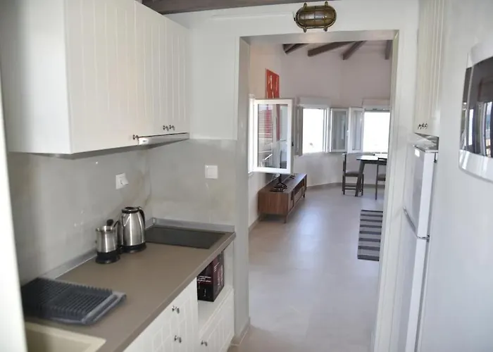 Apartment Clio παραθαλάσσια στις αλυκές βόλου παπαδάκου 11