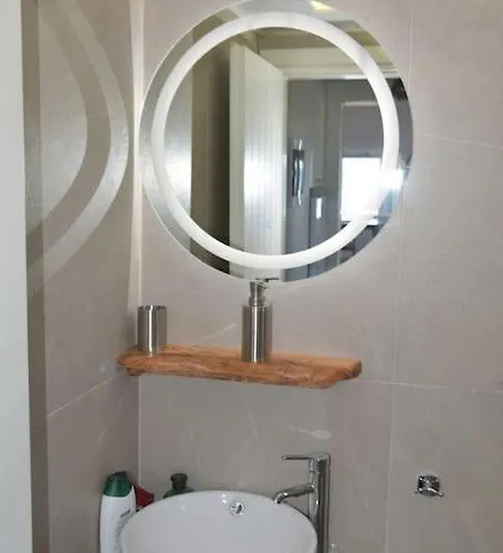 Clio παραθαλάσσια στις αλυκές βόλου παπαδάκου 11 * Volos