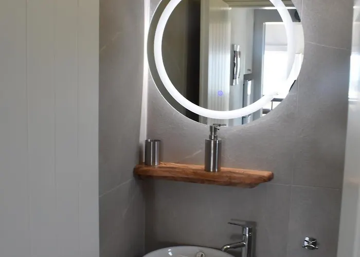 Apartment Clio παραθαλάσσια στις αλυκές βόλου παπαδάκου 11 Volos