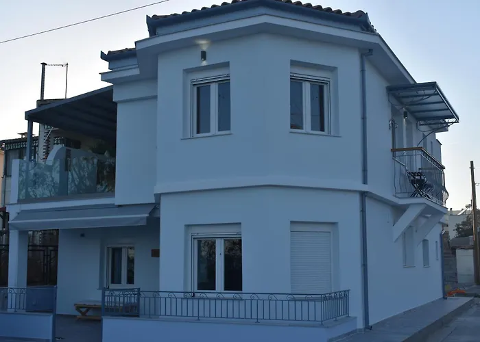 Clio παραθαλάσσια στις αλυκές βόλου παπαδάκου 11 *